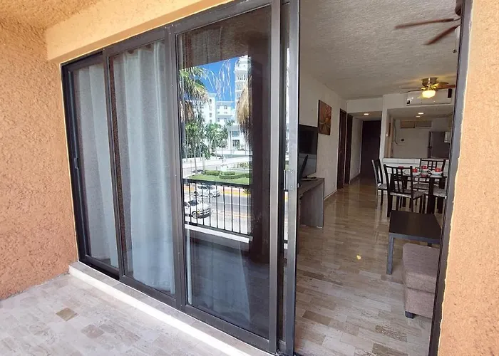 Suites s - Hotel Zone